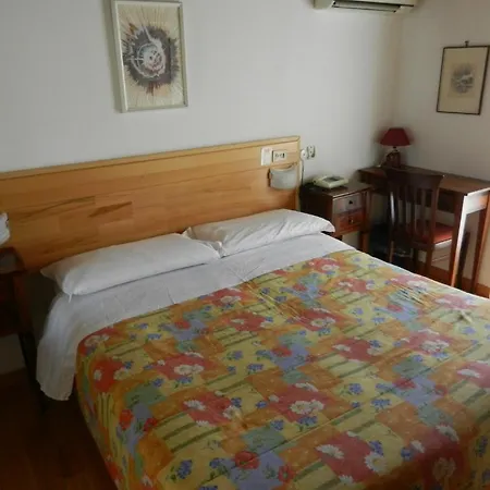 Otel Paradiso
