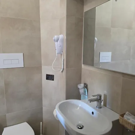 Otel Paradiso 3*