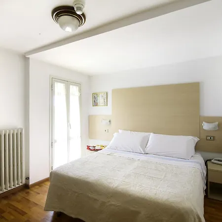 Otel Paradiso