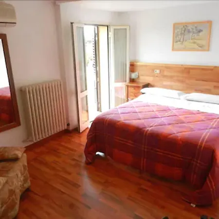 Paradiso 몬텔루코