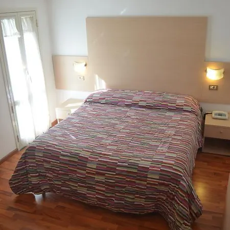 Otel Paradiso