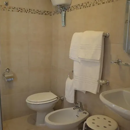 Hotel Paradiso 3*