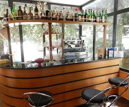 Paradiso Hotel 3*